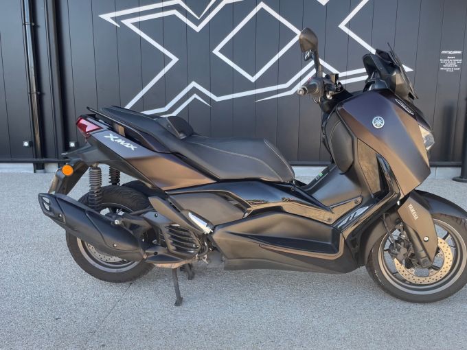 YAMAHA XMAX 125 TECH MAX 4
