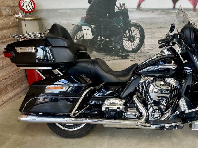 HARLEY-DAVIDSON TOURING ELECTRA GLIDE 1690 CLASSIC 4