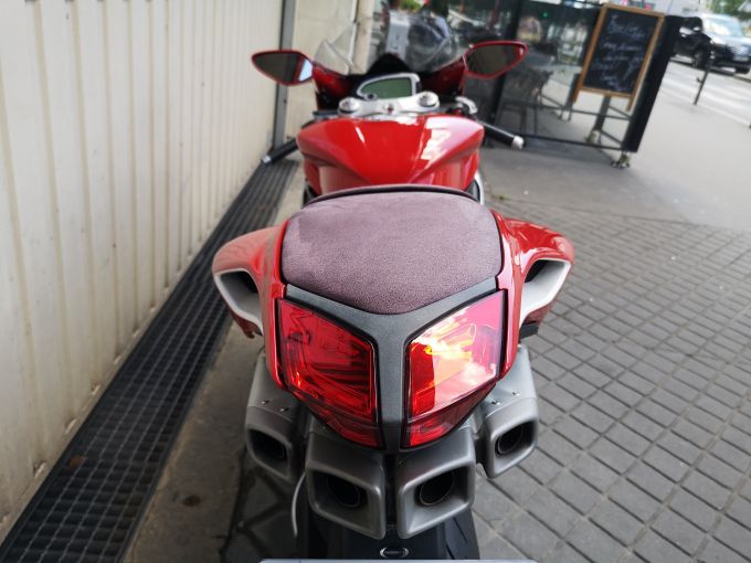 MV AGUSTA F4 1000 RR 4