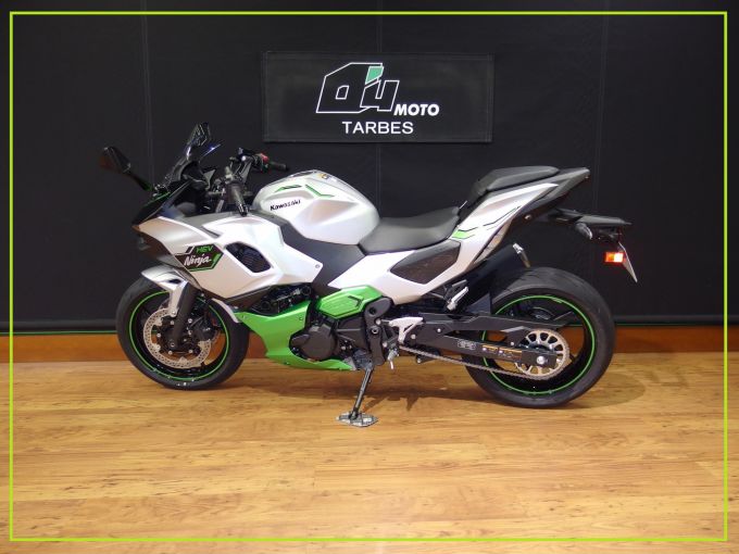 KAWASAKI Ninja 7 Hybrid 4