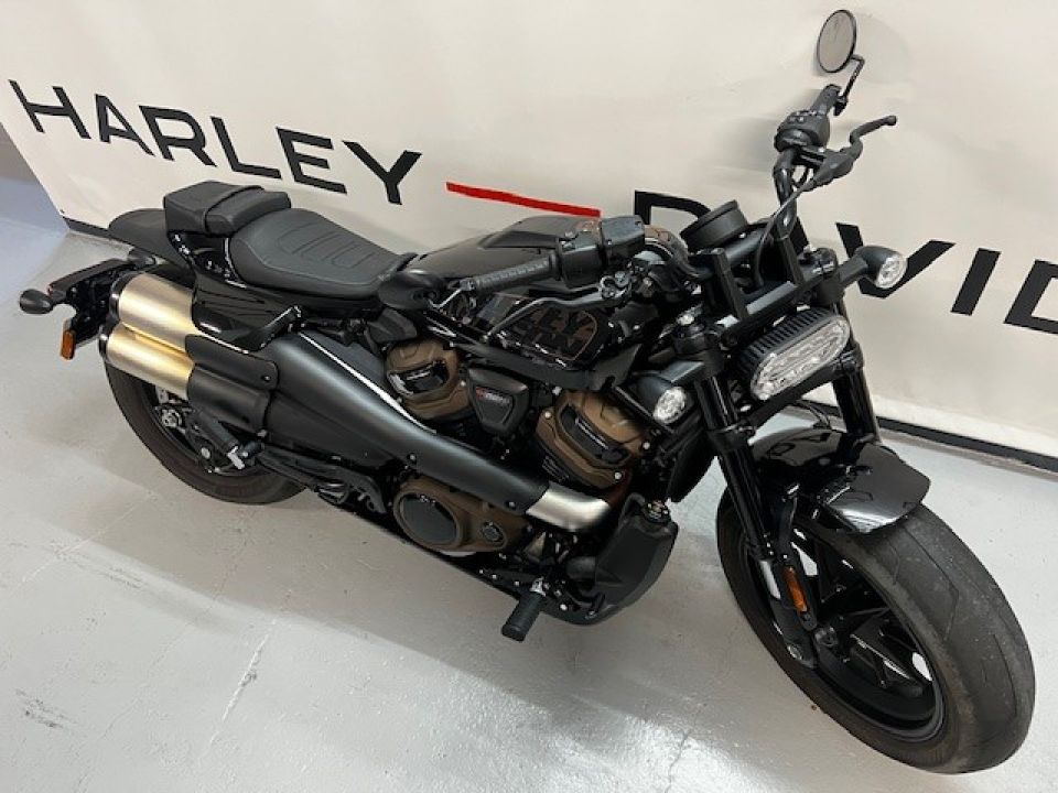 HARLEY-DAVIDSON SPORTSTER 1250 S 4