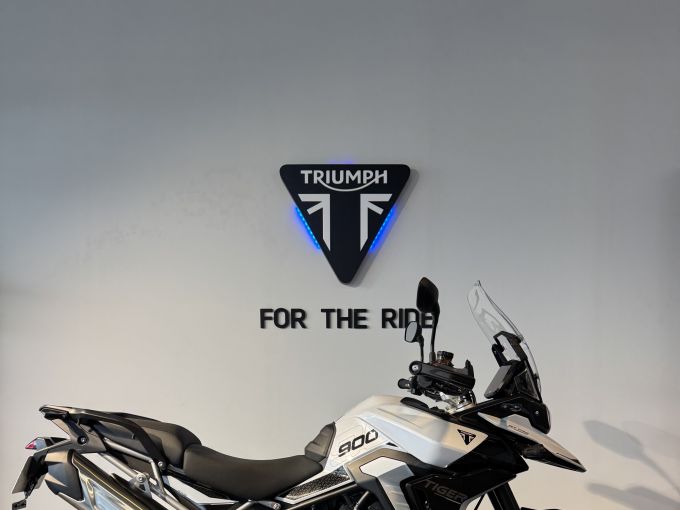 TRIUMPH Tiger 900 GT PRO 4