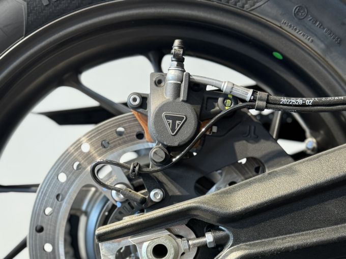 TRIUMPH Tiger 900 GT PRO 4