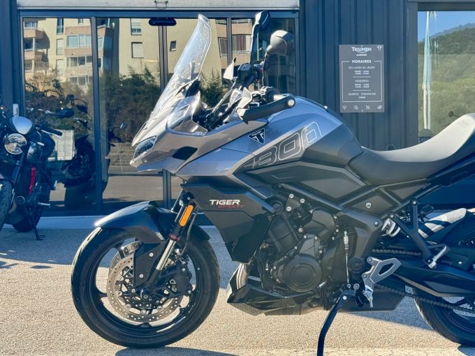 TRIUMPH TIGER 800 4