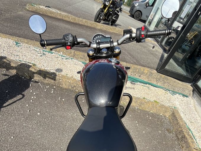 TRIUMPH SPEED 400 4