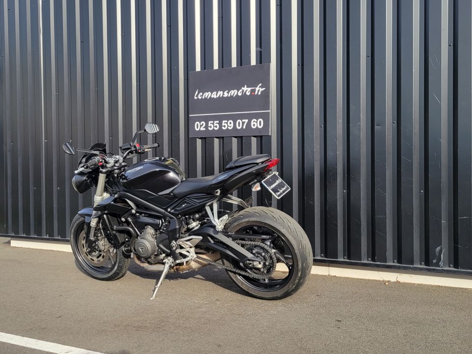 TRIUMPH STREET TRIPLE 660 S 4