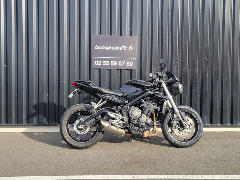 TRIUMPH STREET TRIPLE 660 S 4