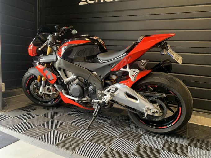 APRILIA TUONO 1100 V4 4