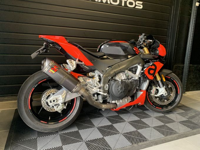 APRILIA TUONO 1100 V4 4