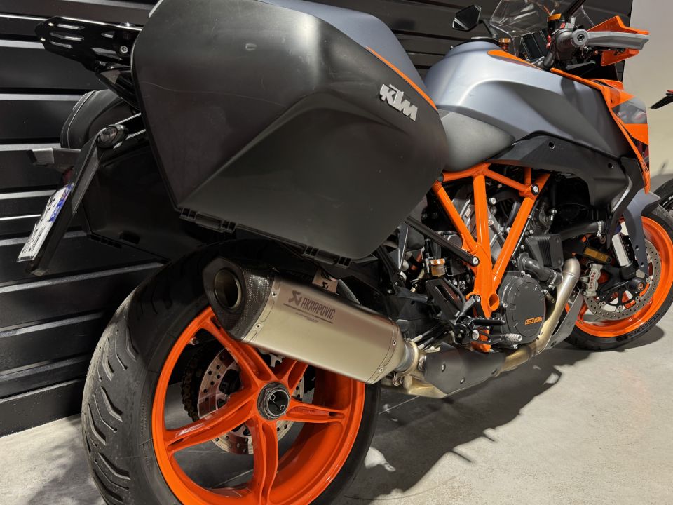KTM KTM 1290 SUPER DUKE GT 2022 4