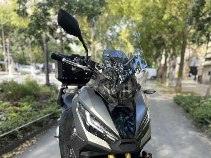 HONDA X-ADV 4