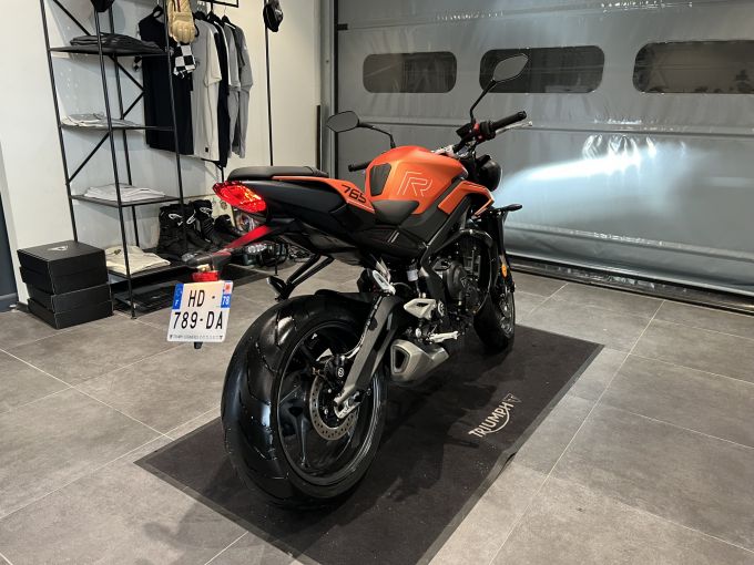 TRIUMPH STREET TRIPLE 765 R 4