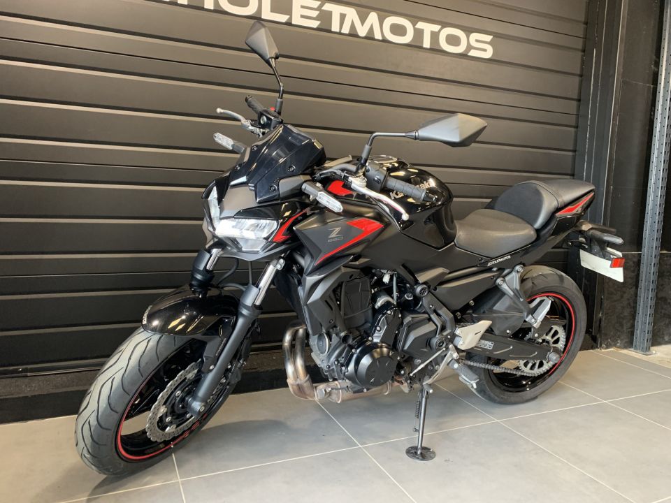 KAWASAKI Z 650 (47.5CV) 4