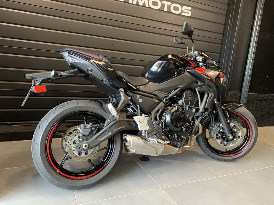 KAWASAKI Z 650 (47.5CV) 4