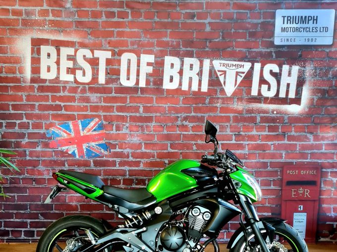 KAWASAKI ER-6 (47.5CV) 4