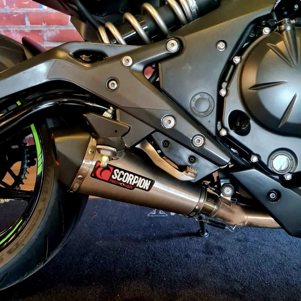 KAWASAKI ER-6 (47.5CV) 4