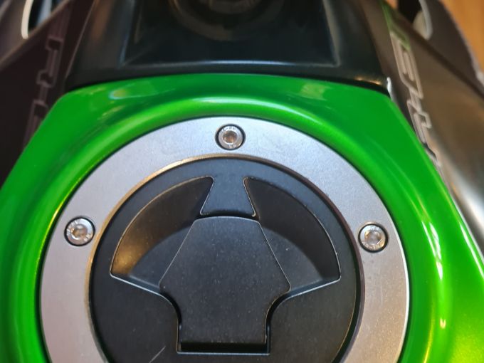 KAWASAKI ER-6 (47.5CV) 4