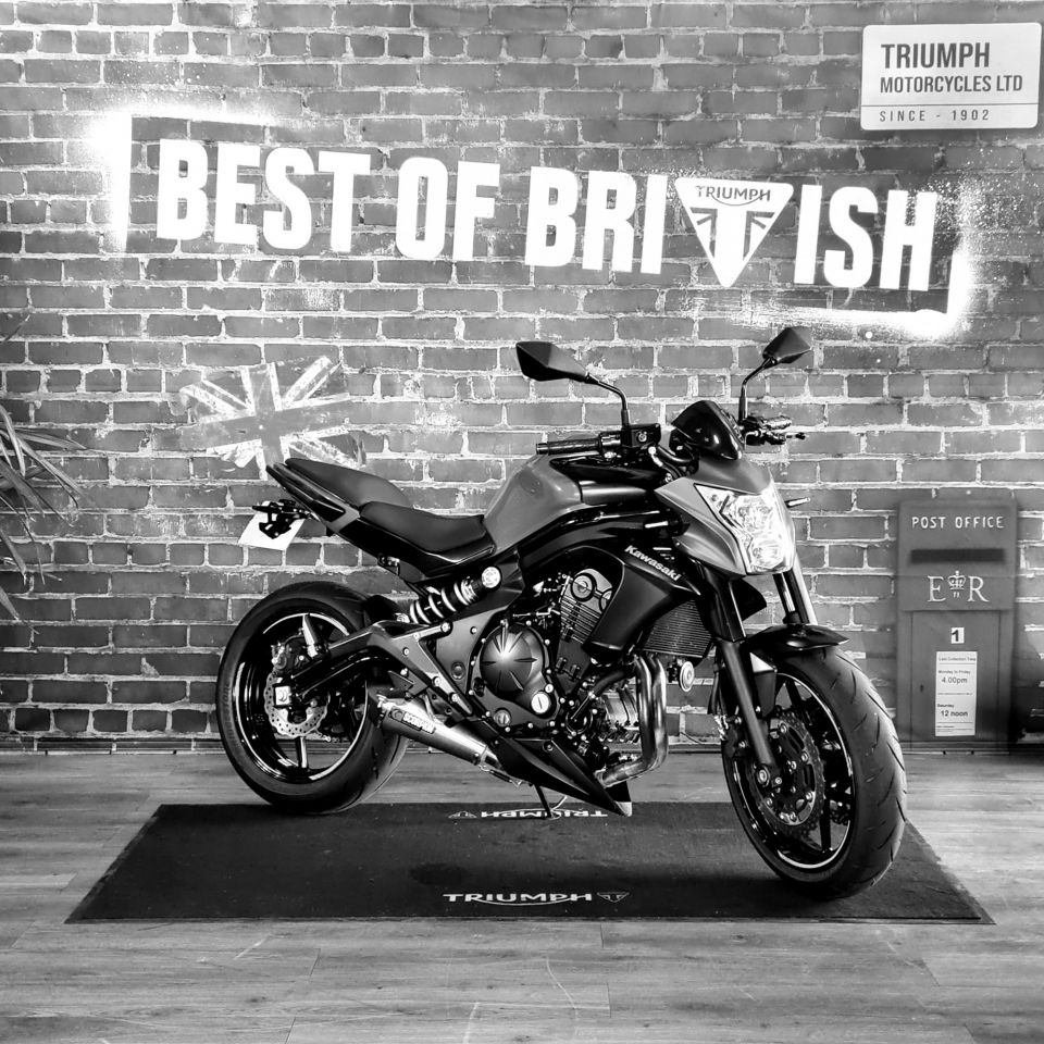 KAWASAKI ER-6 (47.5CV) 4