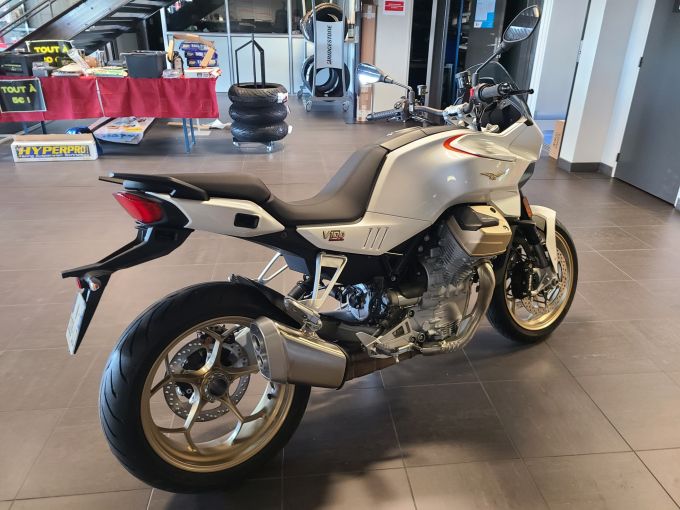 MOTO GUZZI V100  MANDELLO 4