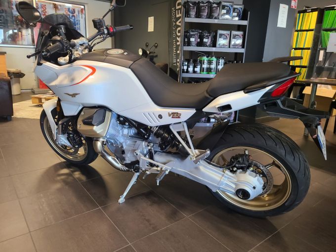 MOTO GUZZI V100  MANDELLO 4
