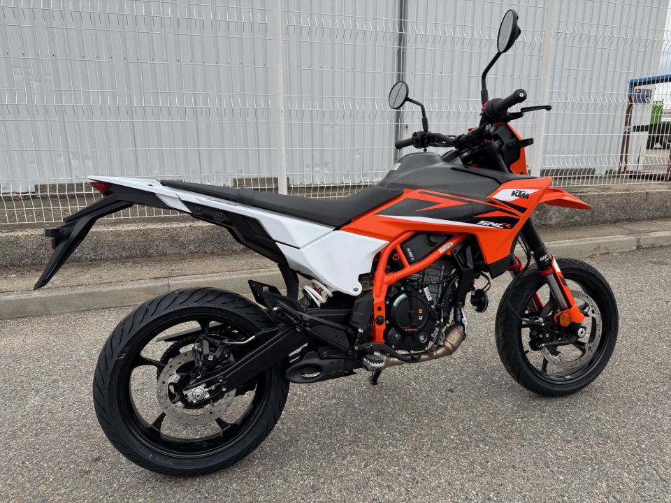 KTM 125 SMC R 4