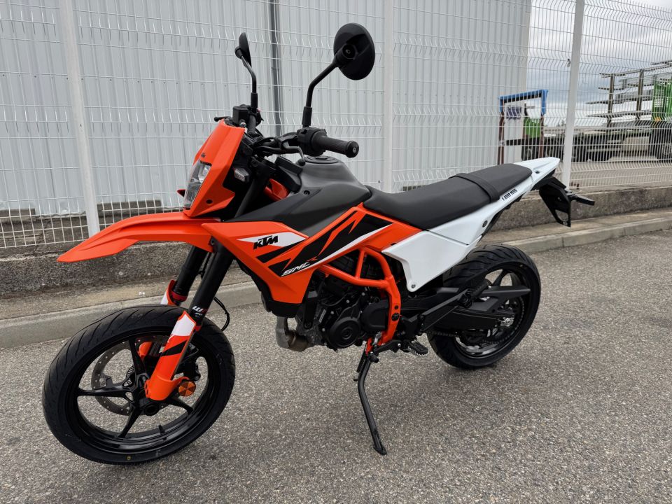 KTM 125 SMC R 4