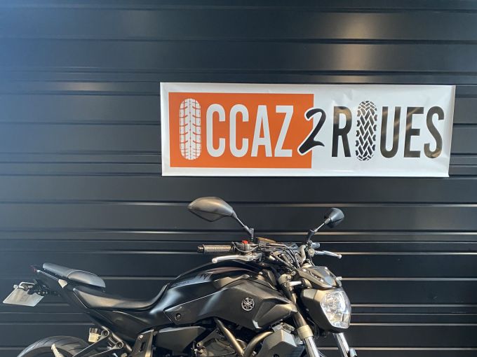 YAMAHA MT-07 (47.5CV) 4