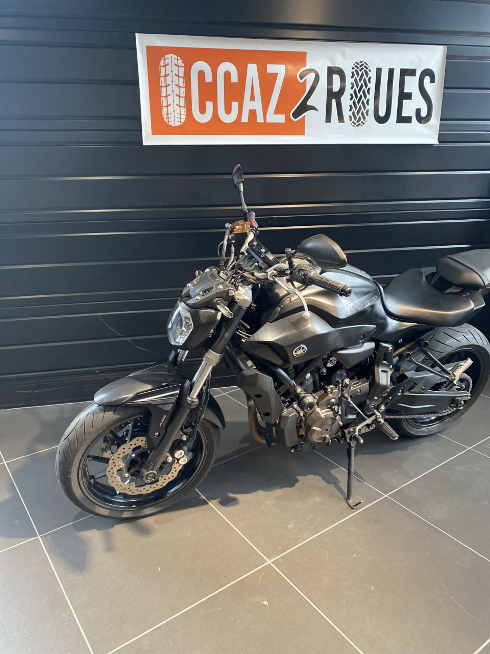 YAMAHA MT-07 (47.5CV) 4