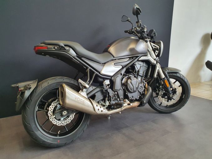 VOGE 500 AC 4
