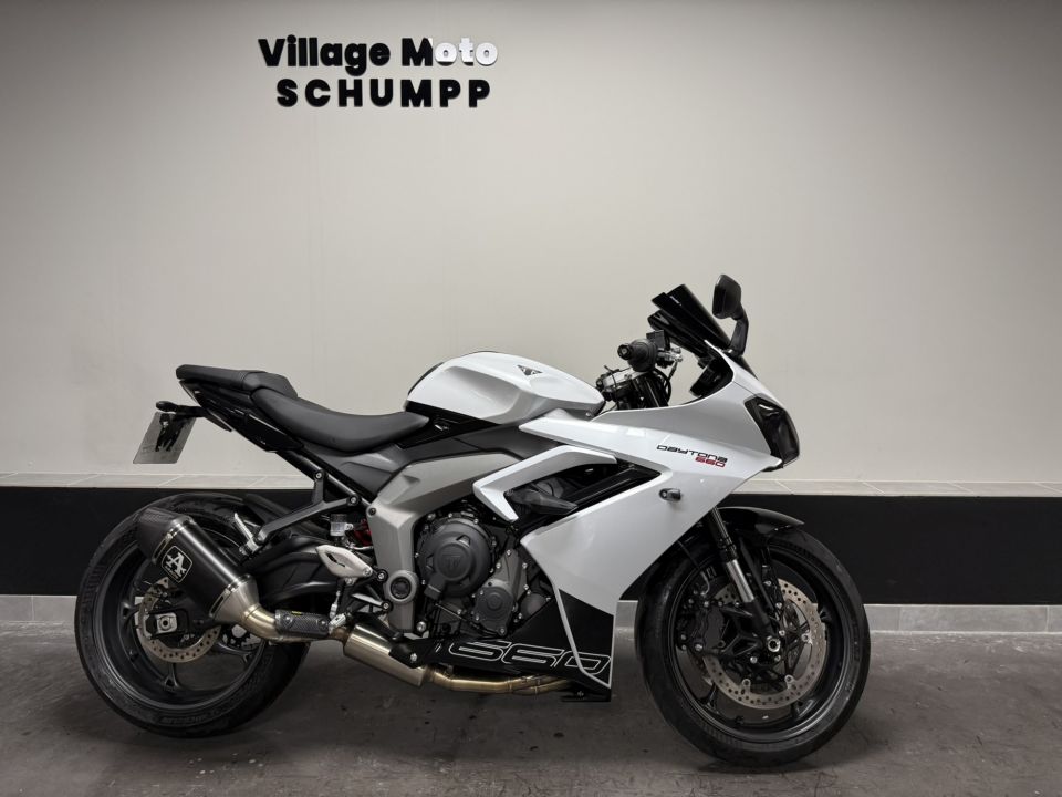 TRIUMPH 	DAYTONA 660 4