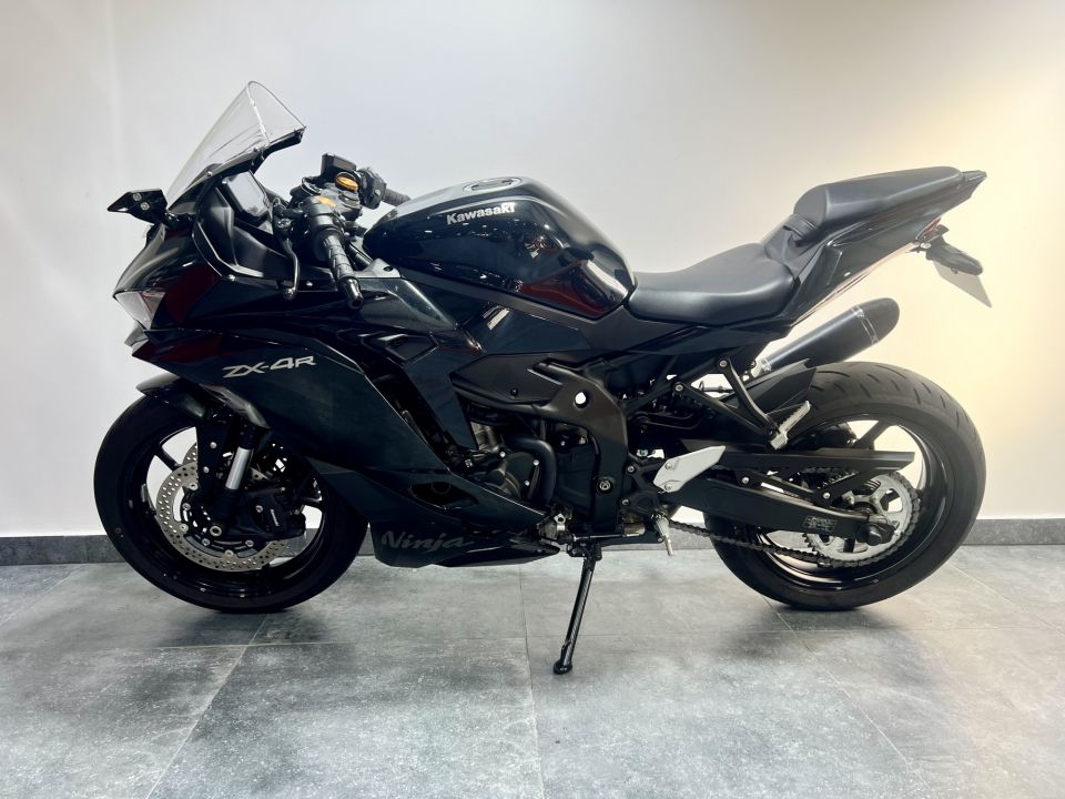KAWASAKI ZX-4R 4