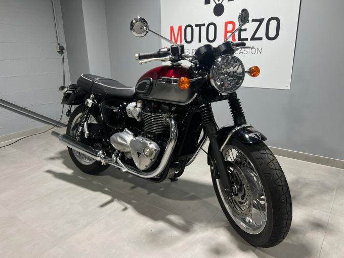 TRIUMPH BONNEVILLE T120 4