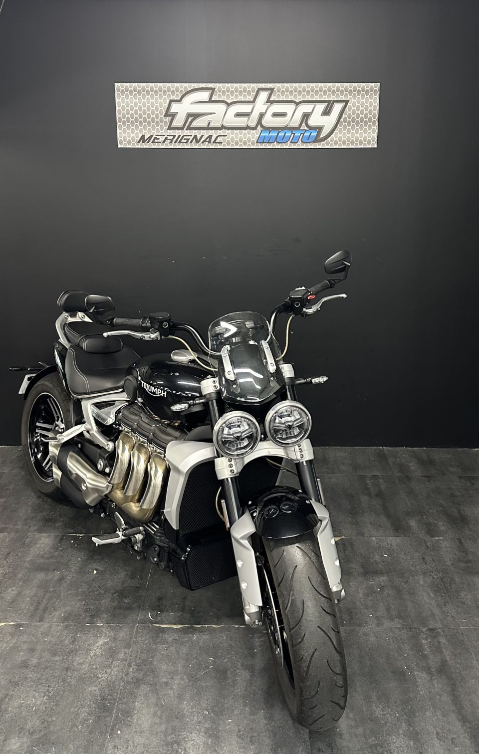 TRIUMPH ROCKET 3 GT 4