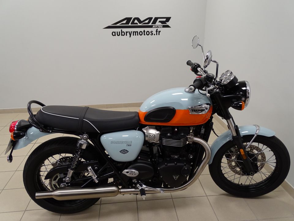 TRIUMPH BONNEVILLE T100 900 4