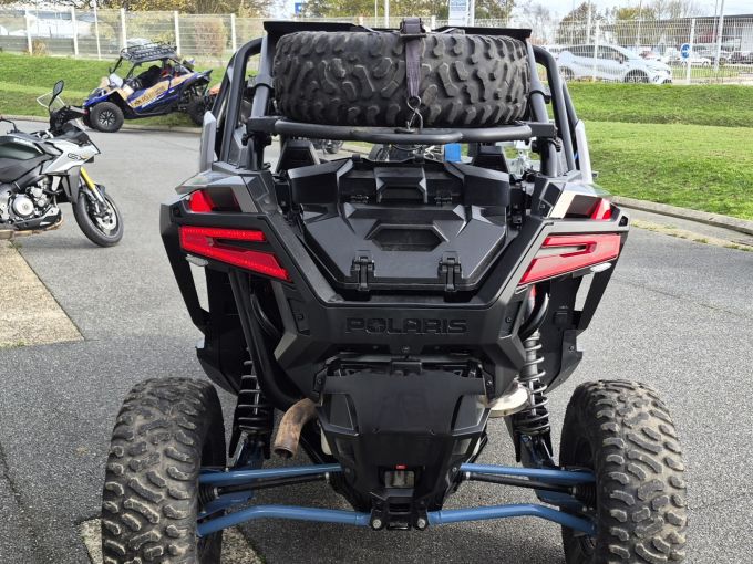POLARIS RZR XP 4