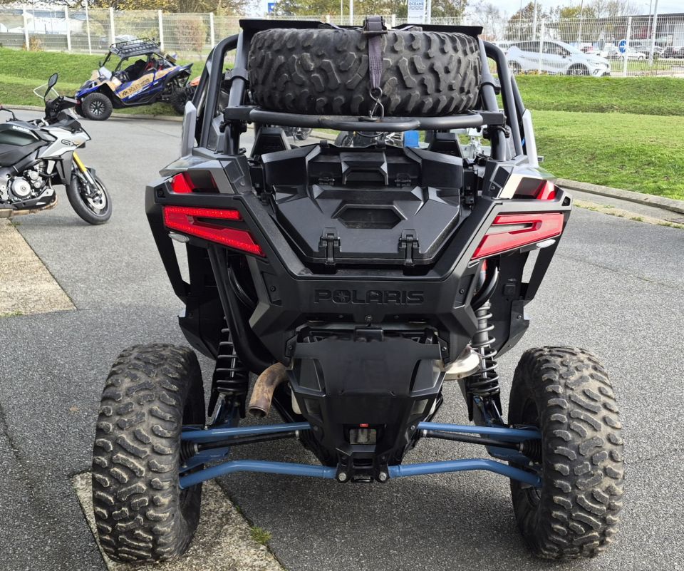 POLARIS RZR XP 4