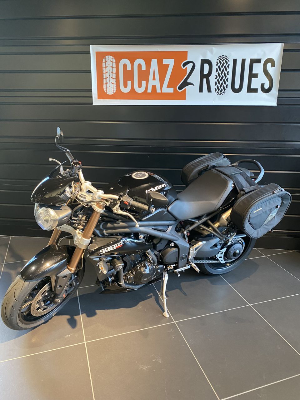 TRIUMPH SPEED TRIPLE 1050 4