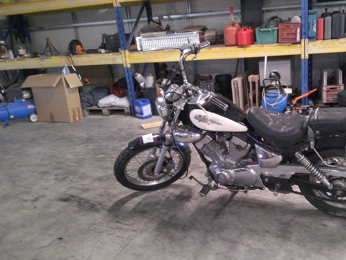 YAMAHA XV 125 4