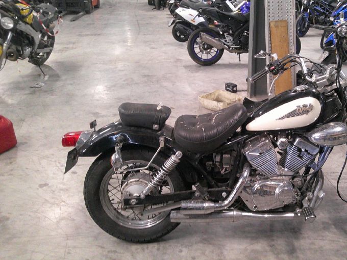 YAMAHA XV 125 4