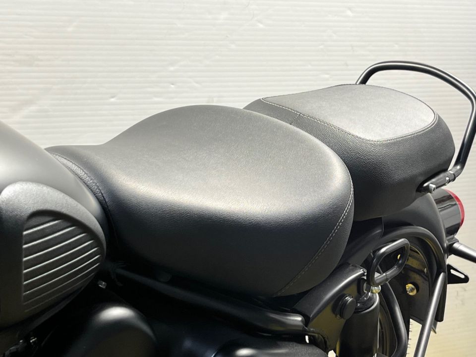 ROYAL ENFIELD CLASSIC 4