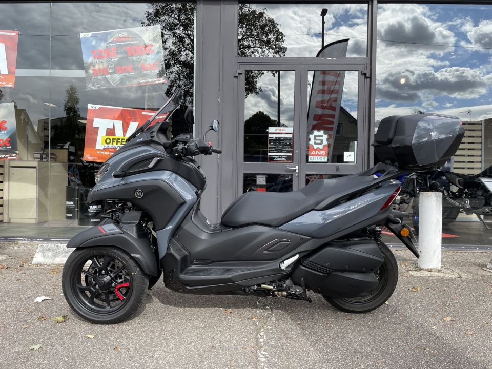 YAMAHA TRICITY 300 4