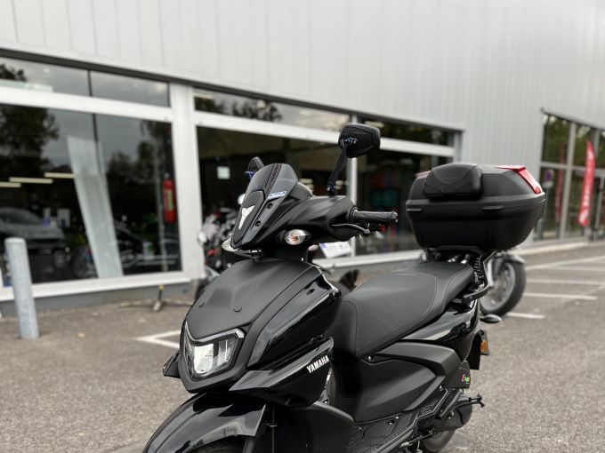 YAMAHA RayZR 125 4