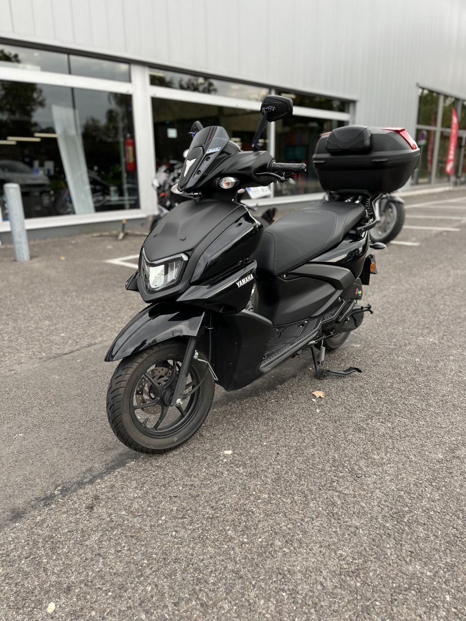 YAMAHA RayZR 125 4