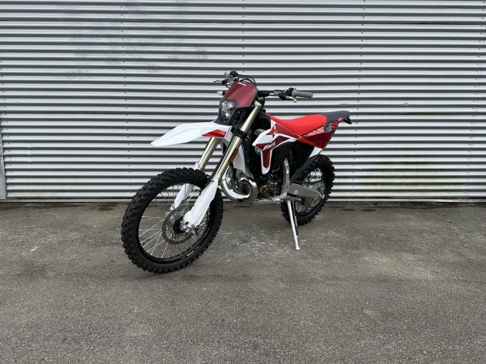 FANTIC xe 300 4