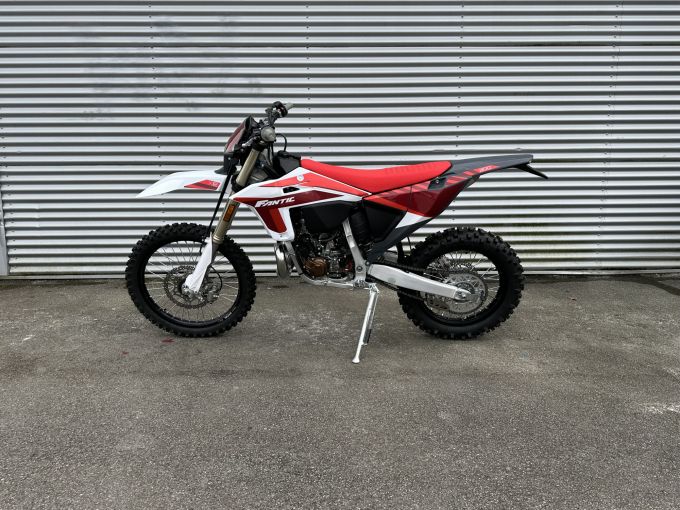 FANTIC xe 300 4