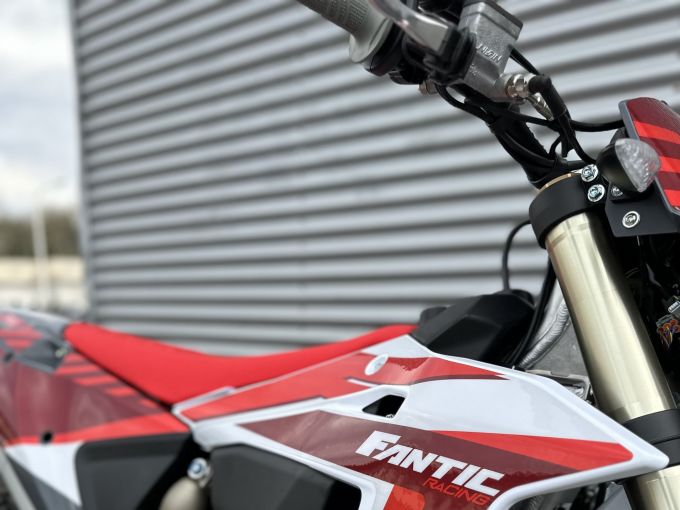 FANTIC xe 300 4