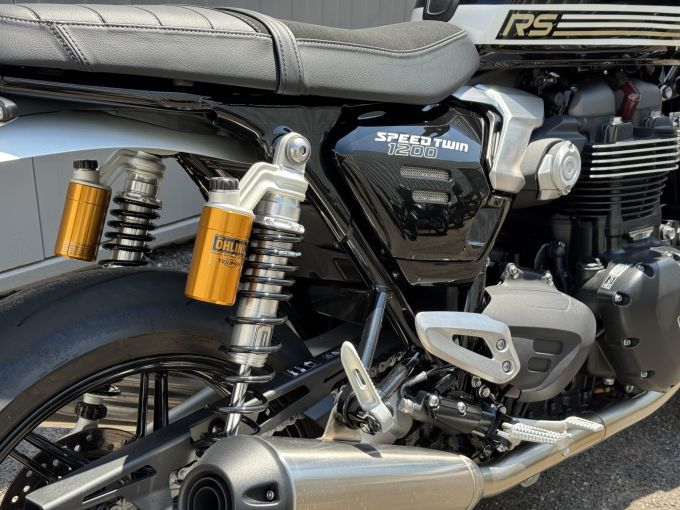 TRIUMPH SPEED TWIN 1200 4