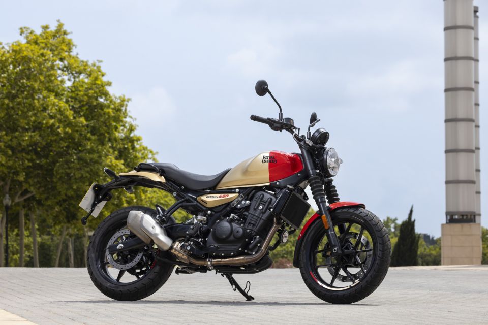 ROYAL ENFIELD Guerilla 450 4