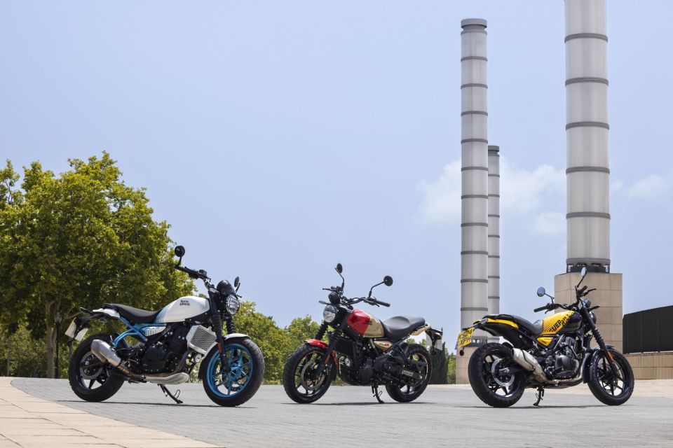 ROYAL ENFIELD Guerilla 450 4