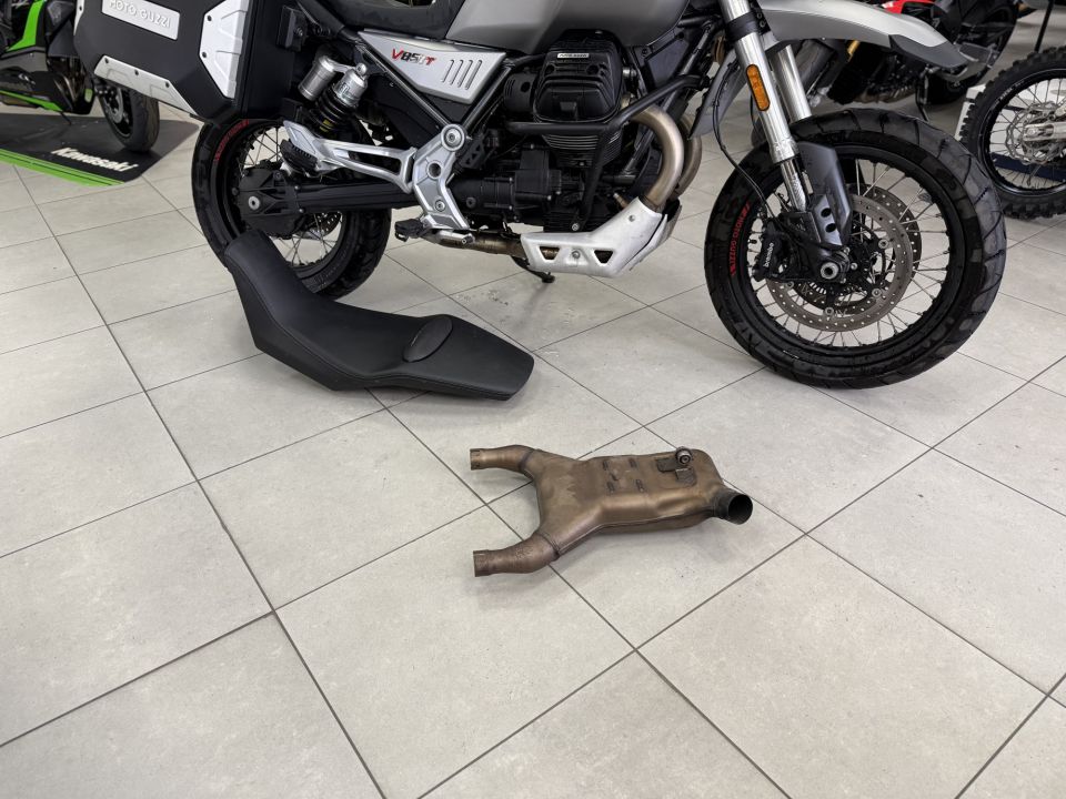 MOTO GUZZI V85 TT 850 4